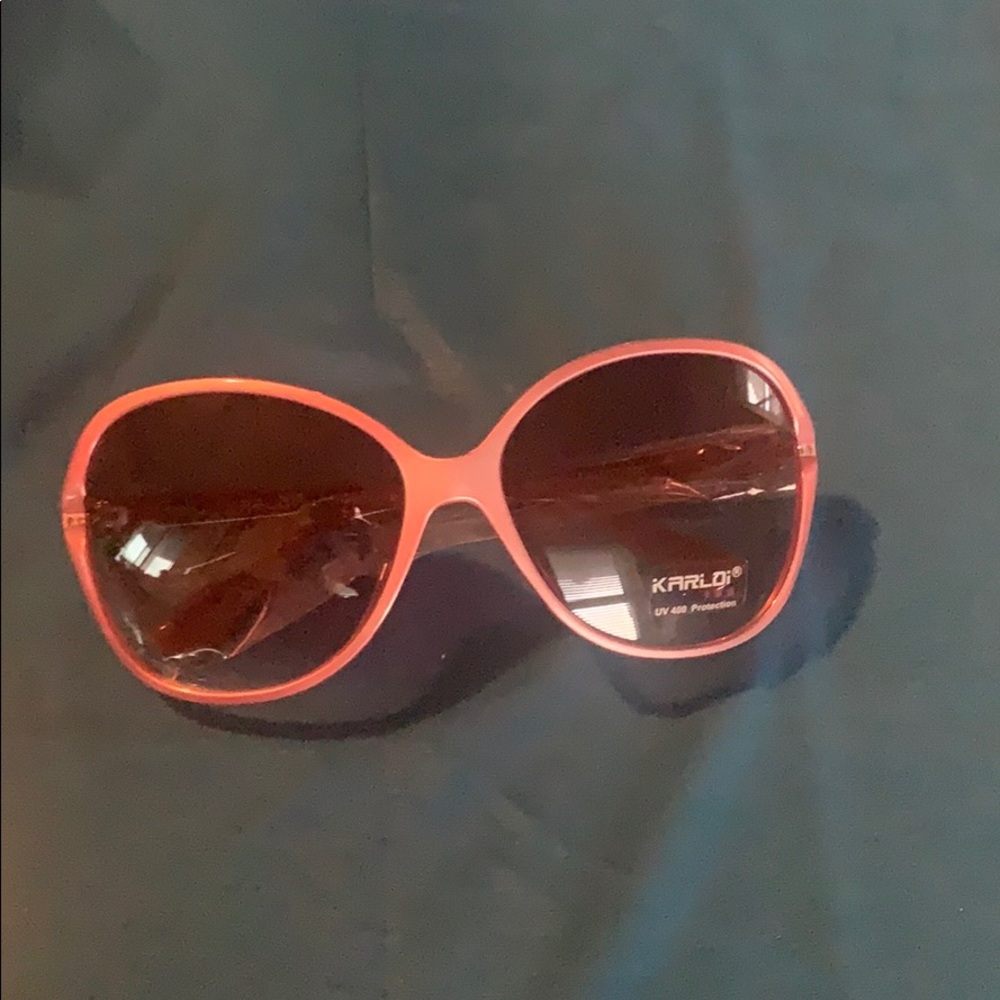 sunglasses 🕶 - Picture 3 of 3